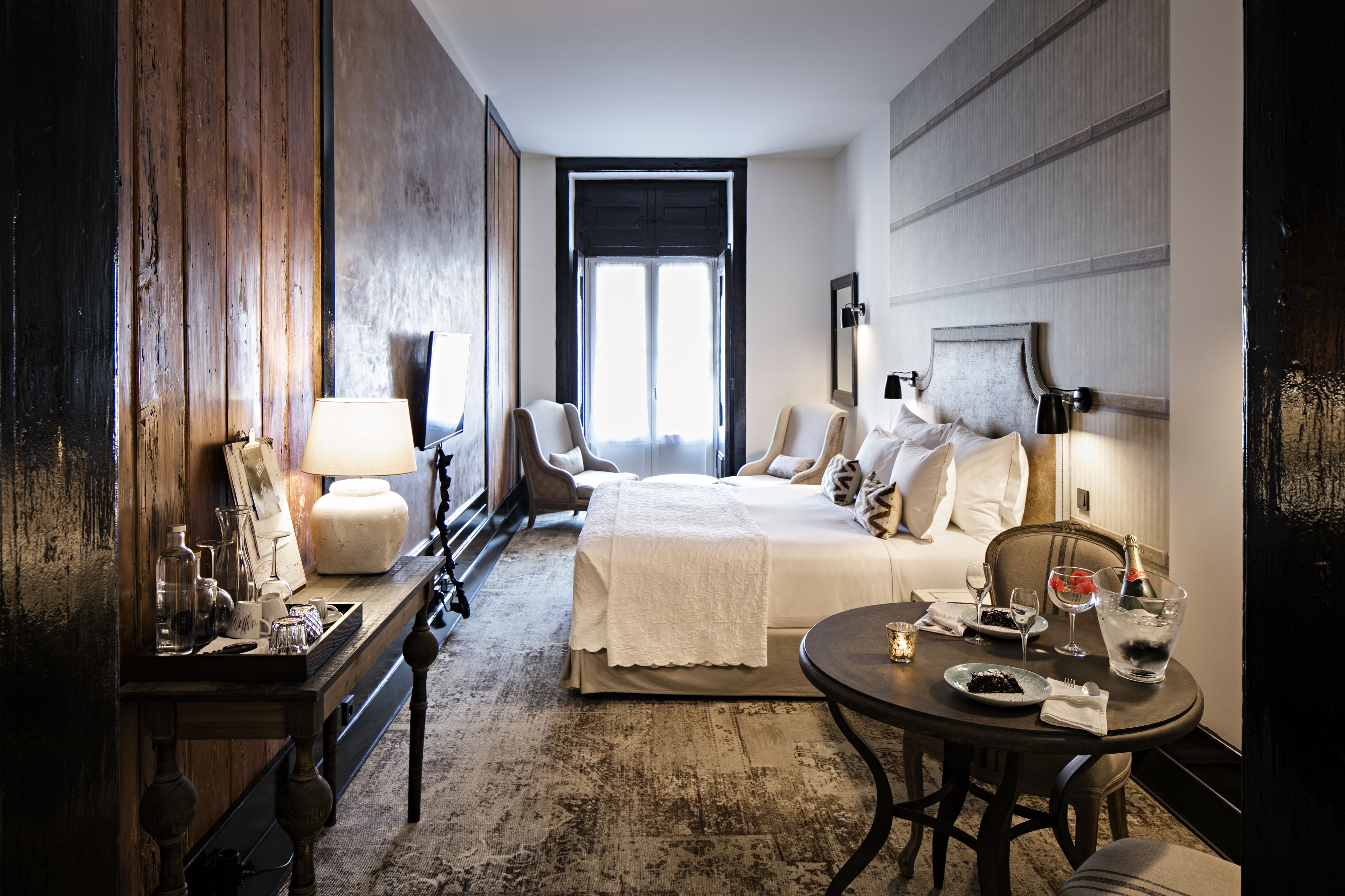 deluxe suite (square view) | 1 bedroom, premium bedding, in-room safe, individually decorated