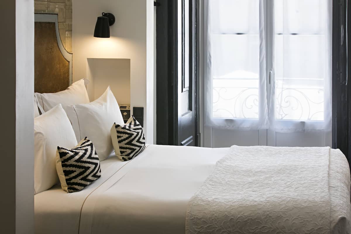 Junior Suite, City View