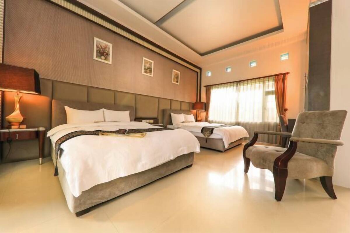 1 slaapkamer, luxe beddengoed, donzen dekbedden, individueel gedecoreerd