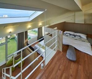 Family Room (Classic) | Free WiFi