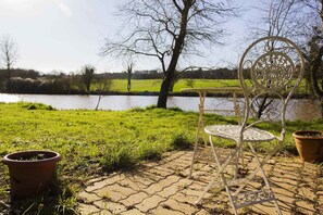Lake - Manoir de la Blonnerie (Velleches)