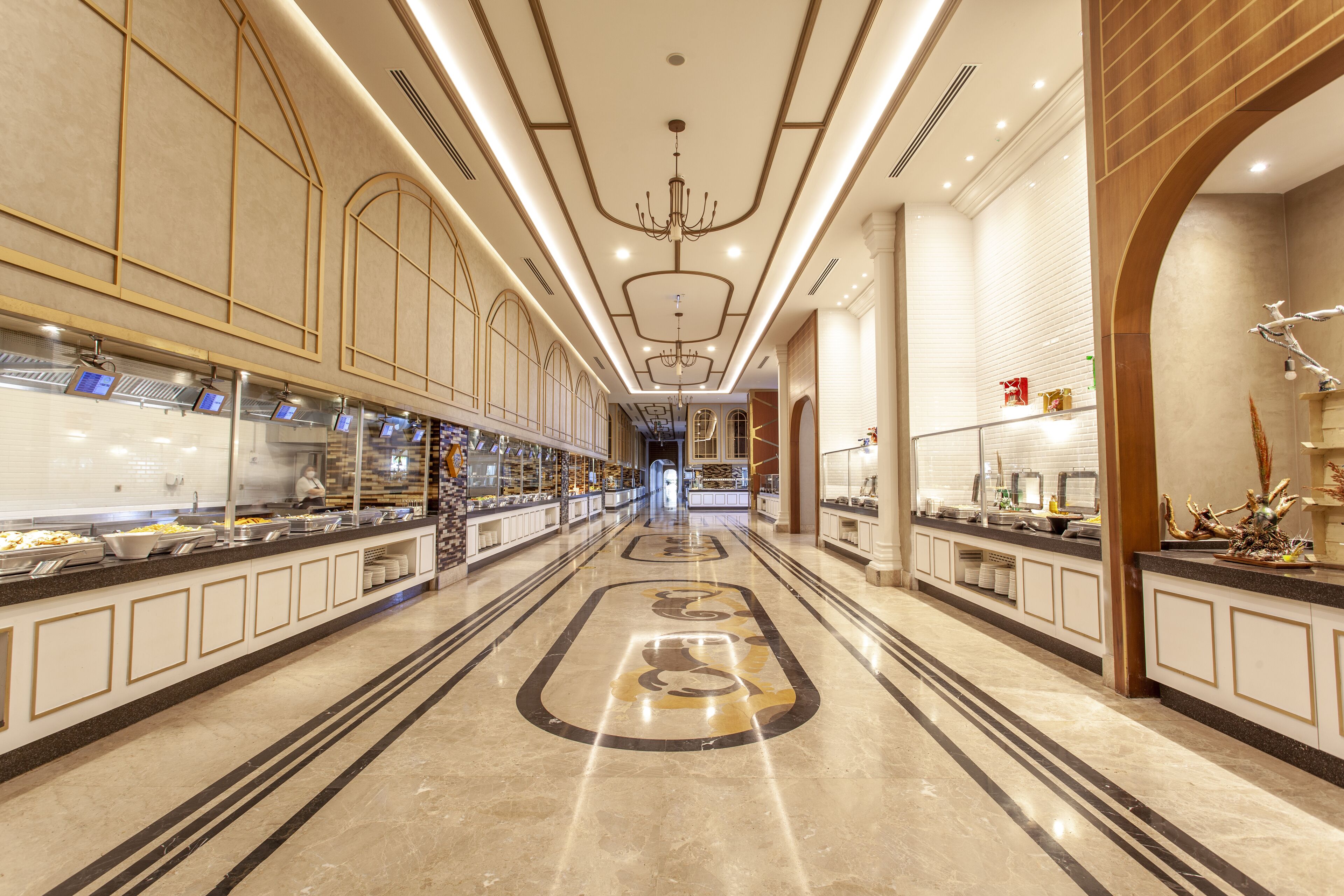 4 restaurants, dinner served, pan-asian cuisine