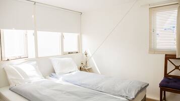 Deluxe Suite, 1 King Bed | 1 bedroom, down comforters, laptop workspace, soundproofing