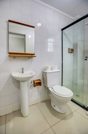 Habitación triple superior | Baño