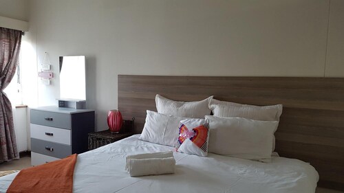 Lolos Cosy One Bedroom Apartment