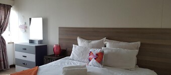 Lolos Cosy One Bedroom Apartment