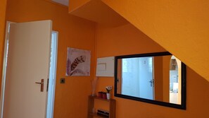 Huoneisto, 1 makuuhuone | 1 makuuhuone, ylelliset vuodevaatteet, silitysrauta/-lauta