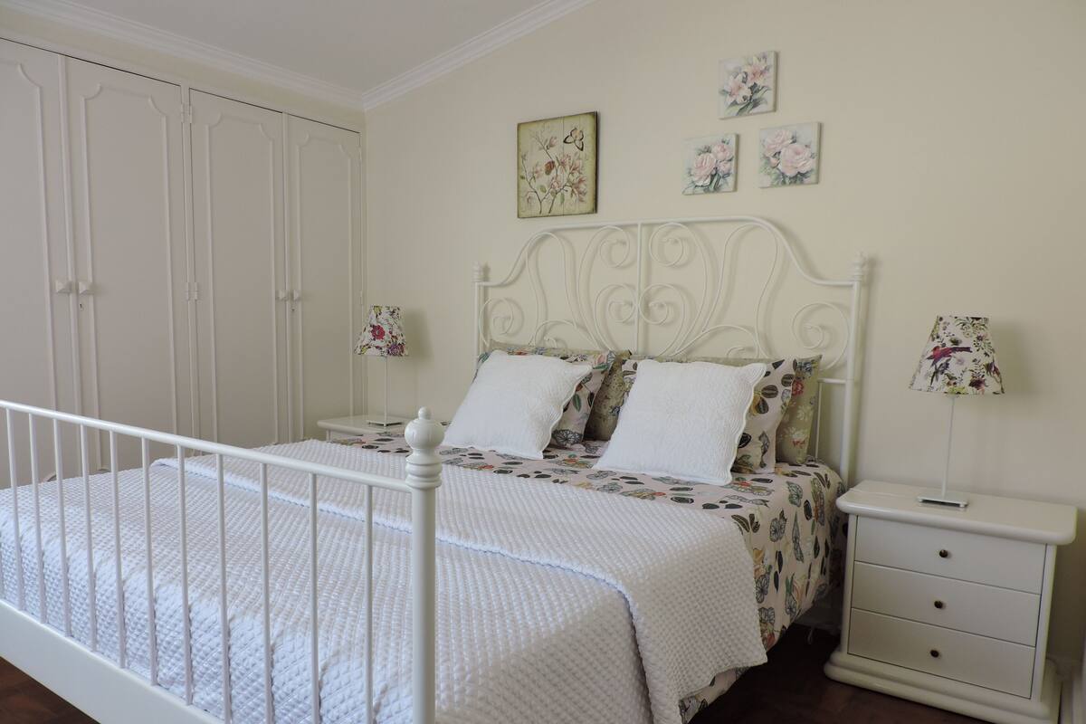 Individually decorated, individually furnished, iron/ironing board
