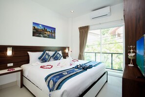 3 bedrooms, in-room safe, individually decorated, individually furnished - Kata Hill View Villas by Kata Sea View Villas (Karon)