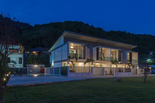 Kata Hill View Villas by Kata Sea View Villas