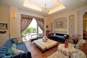 Sala de estar en el lobby