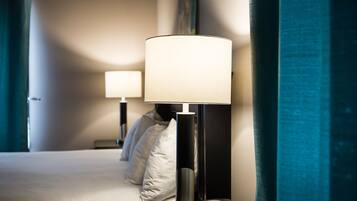 Minibar, individually decorated, desk, blackout curtains