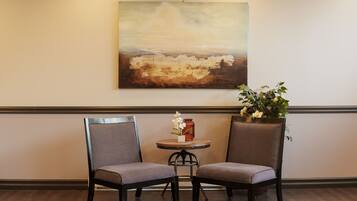 Trung tâm hành chính, văn phòng