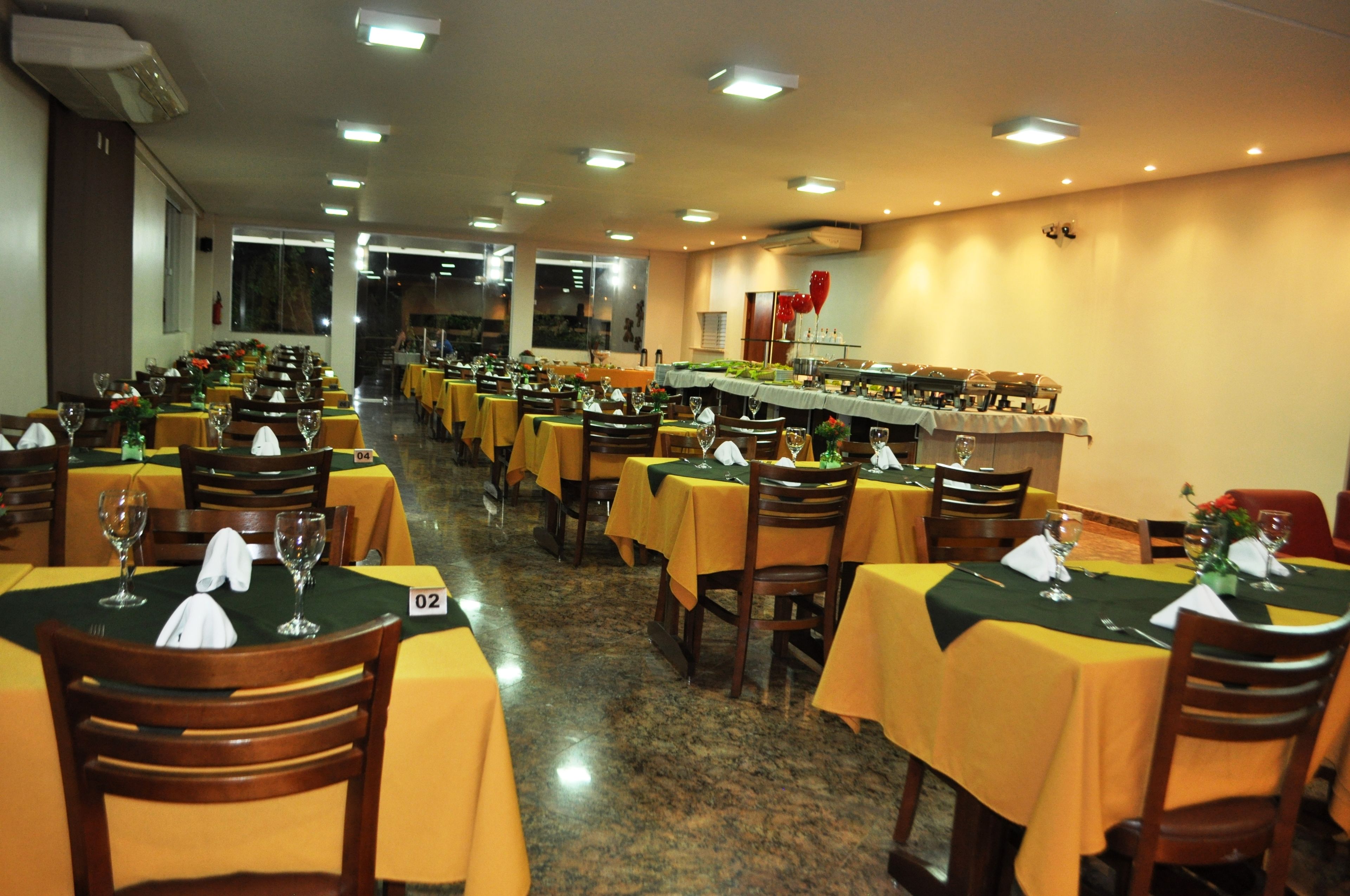 breakfast, lunch and dinner served