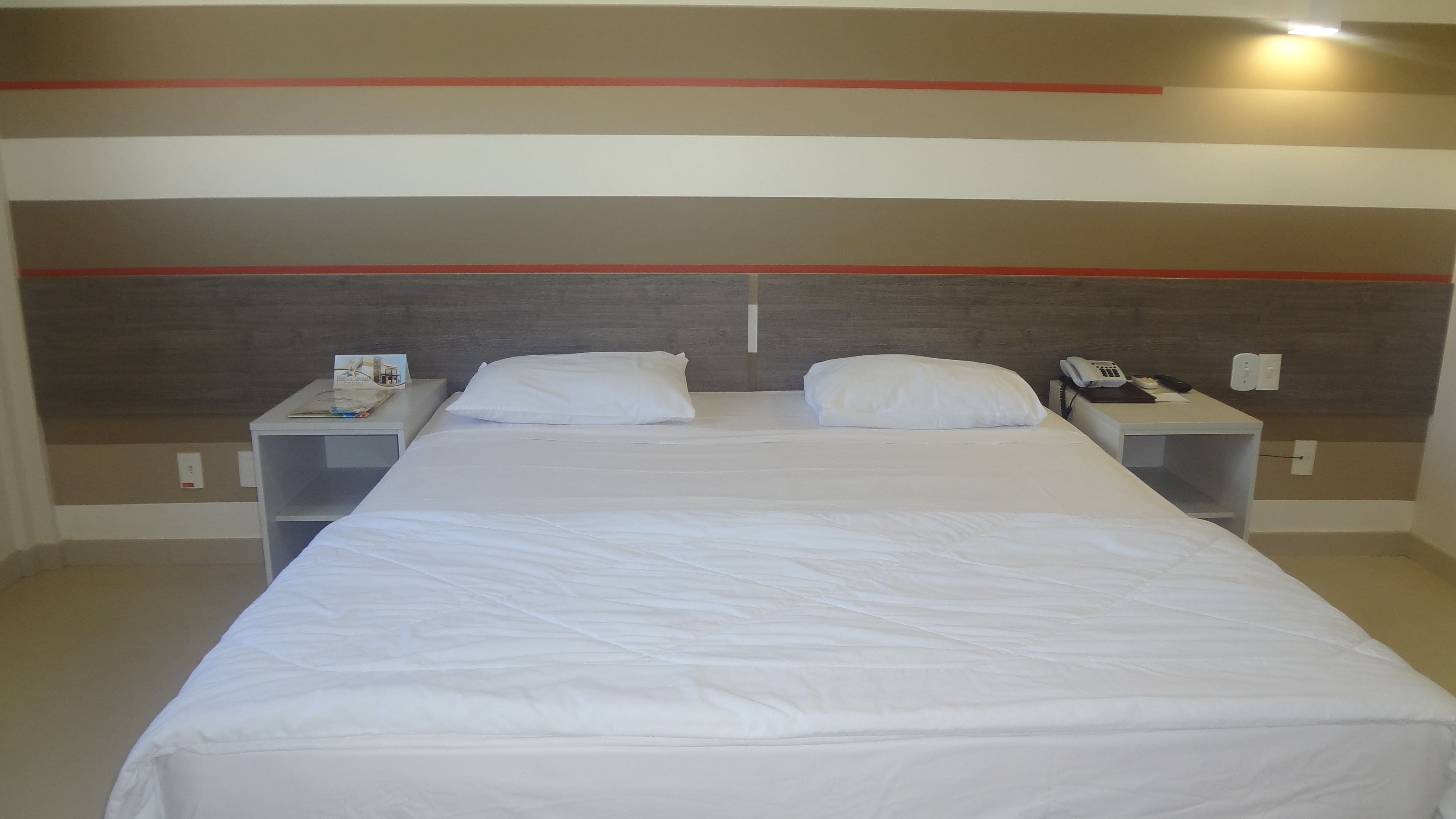 minibar, in-room safe, individually decorated, desk