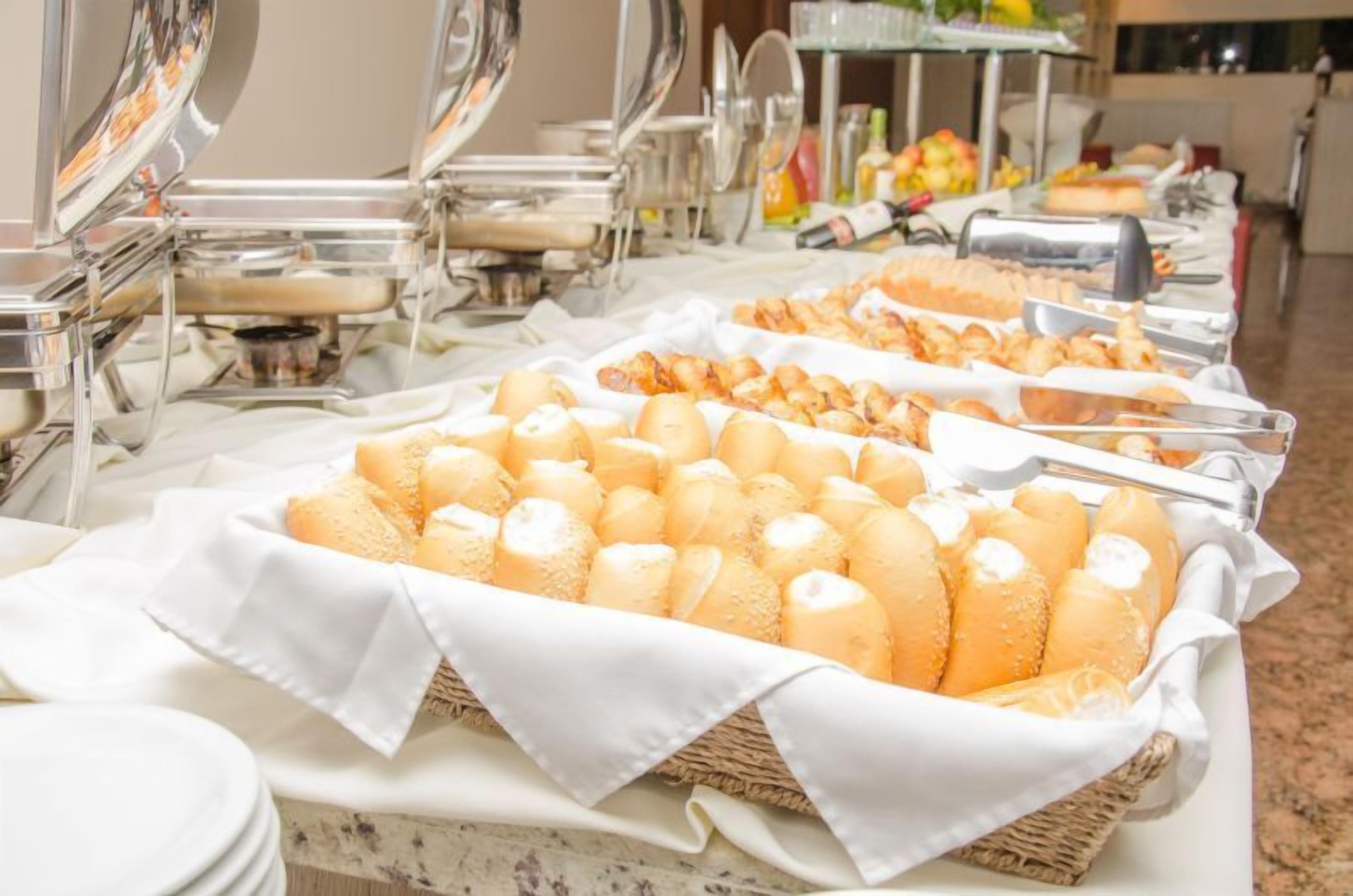 Breakfast, lunch and dinner served