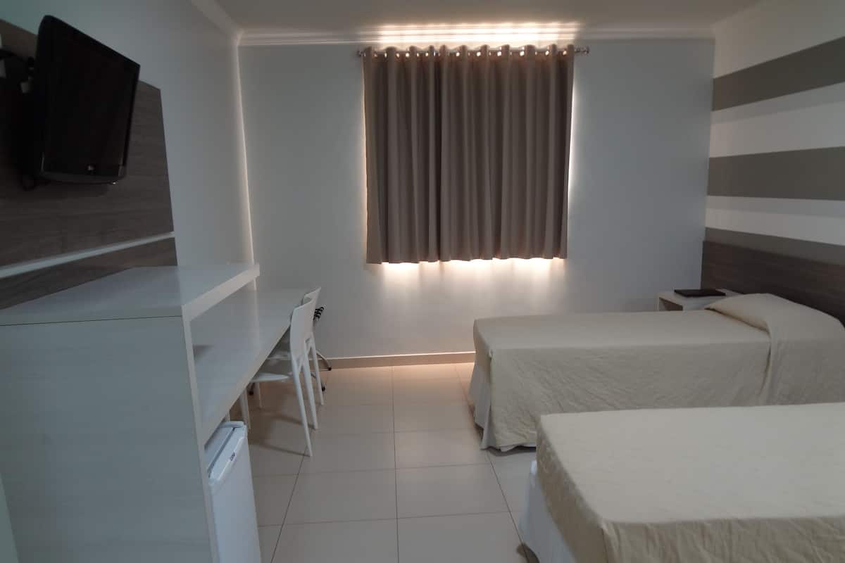 Luxo Cama Casal | Minibar, una cassaforte in camera, con stile personalizzato