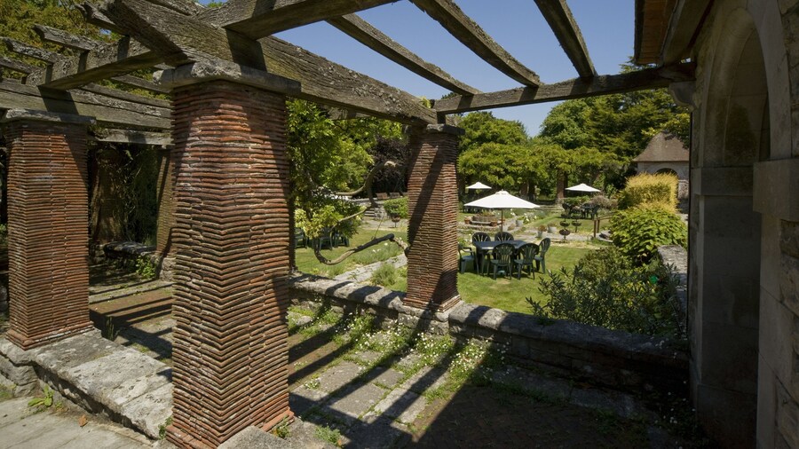 The Broadway Park Hotel