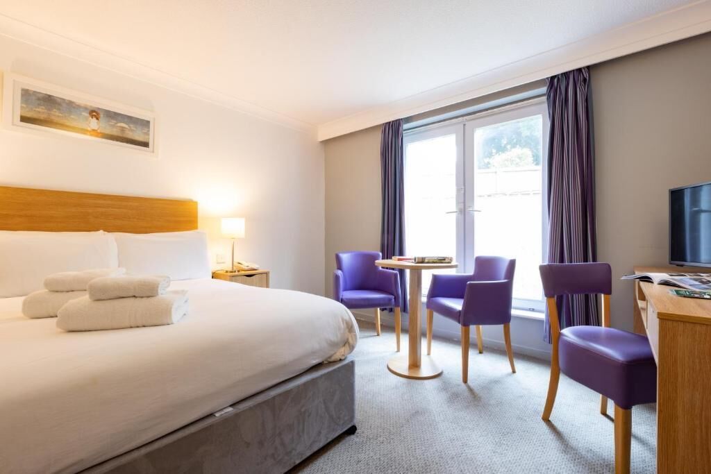 Double Room, Terrace | Desk, bed sheets