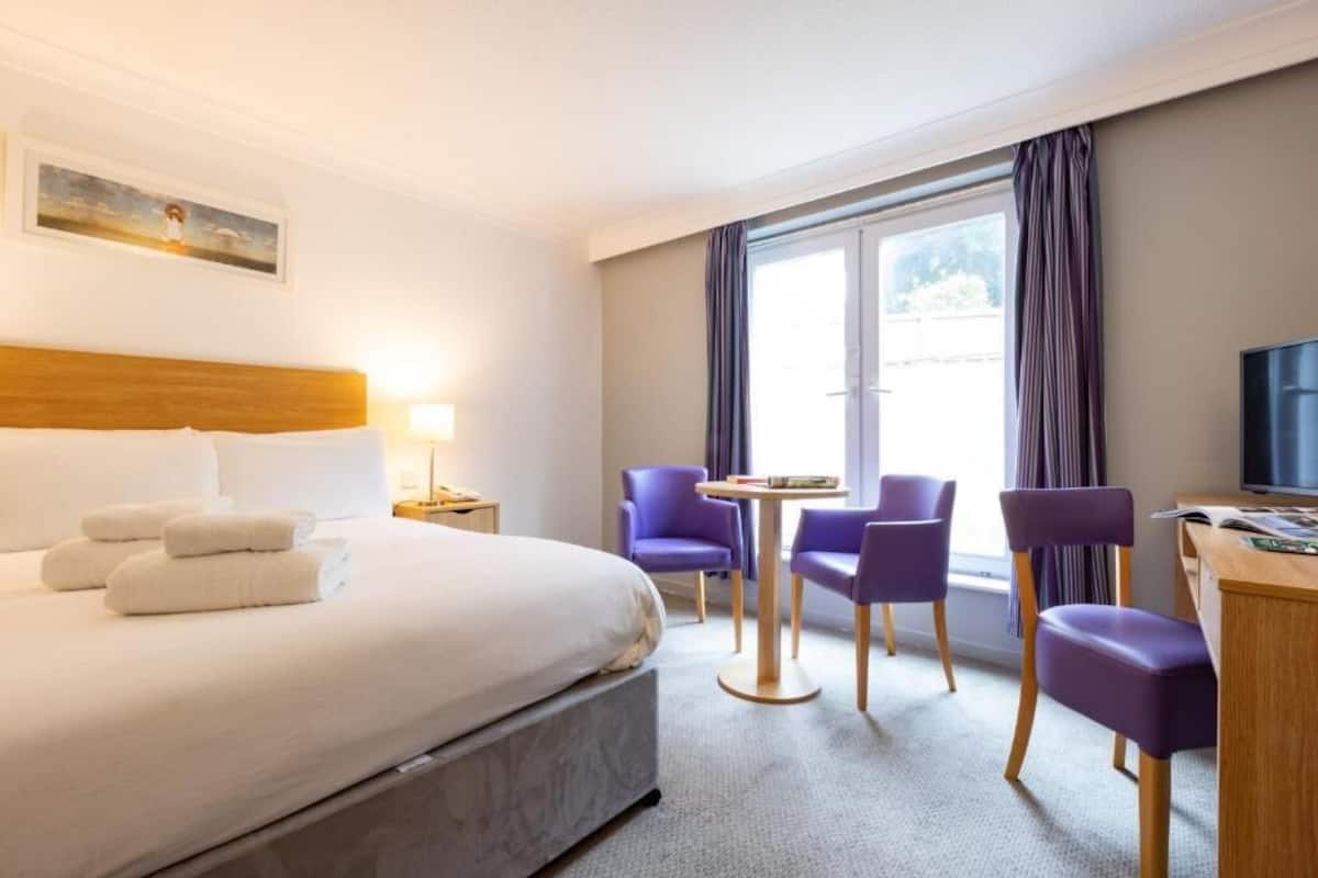 Double Room, Terrace | Desk, bed sheets