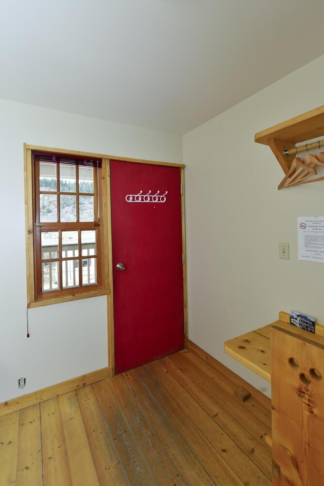 Bunkhouse Hotel by null