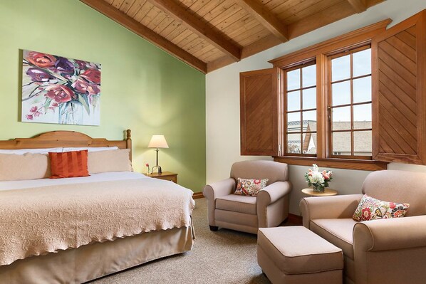 غرفة فردية - سرير ملكي | مكواة/لوح كي وأسرّة قابلة للطي وملاءات أسرّة