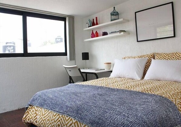 2 habitaciones, tabla de planchar con plancha y wifi gratis 