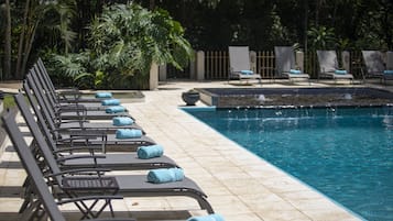 Outdoor pool, pool loungers