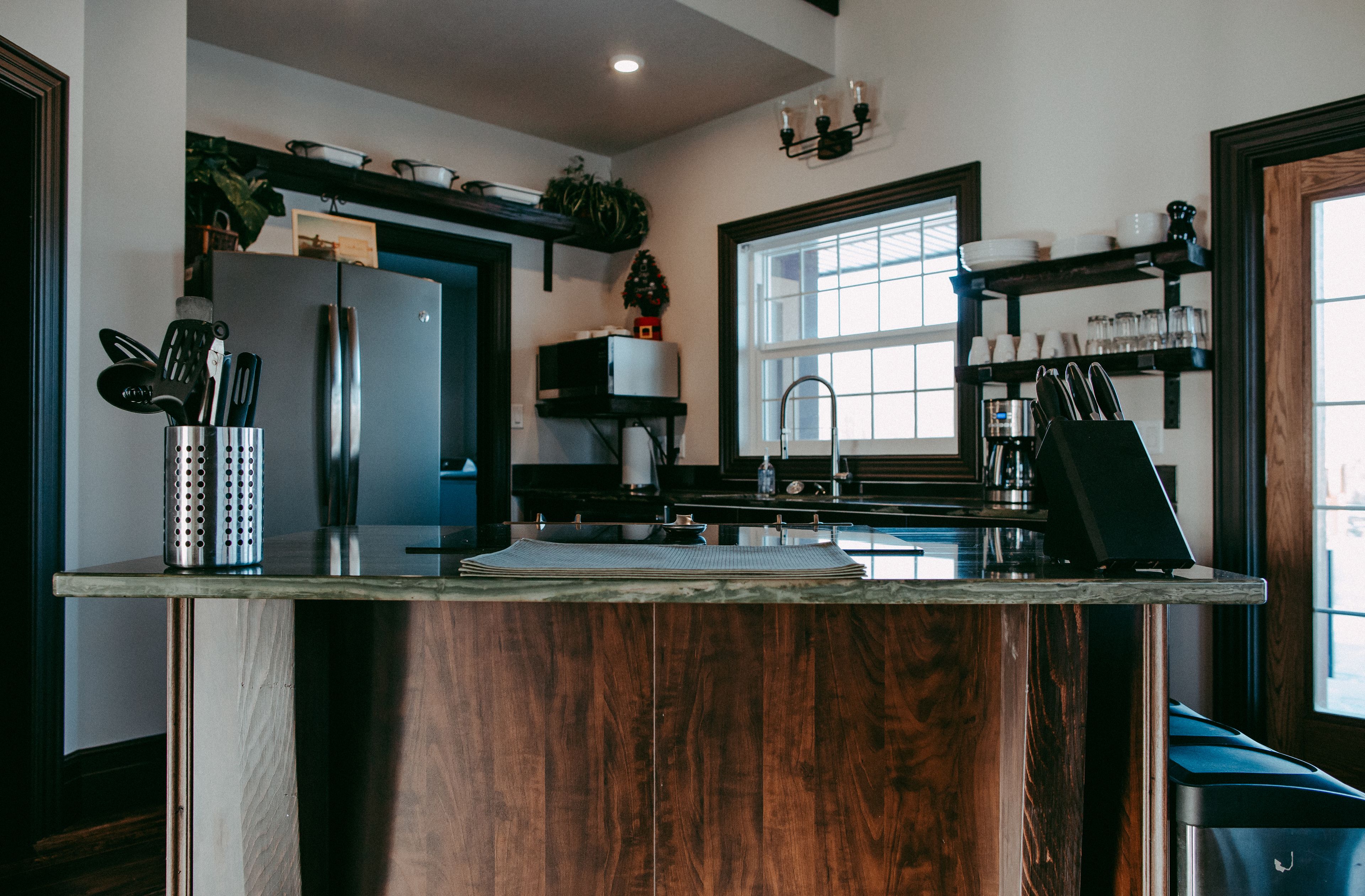 Chalet de lujo, 6 habitaciones, patio, vista a la alberca (Heritage) | Cocina privada | Refrigerador, microondas, horno y parrilla de estufa 