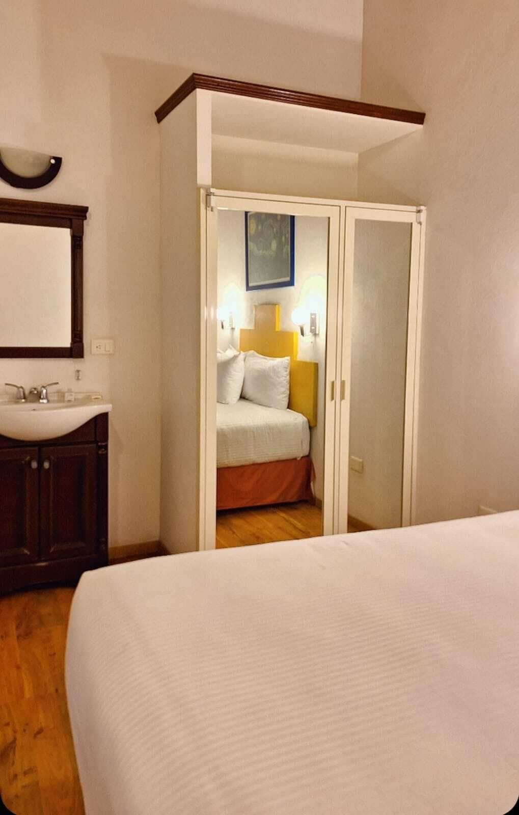 Junior Suite | Desk, iron/ironing board, free WiFi