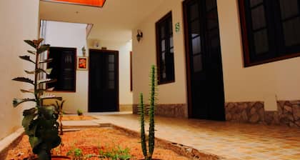 Colonial Plaza Hotel