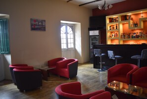 Bar (in der Unterkunft)