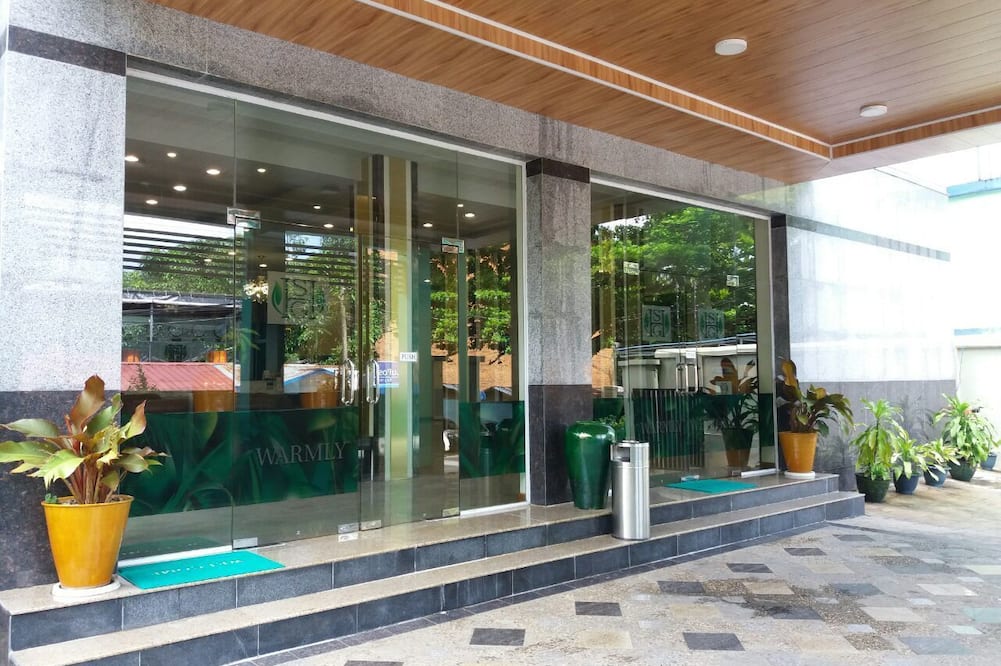 Silver Green Hotel Yangon
