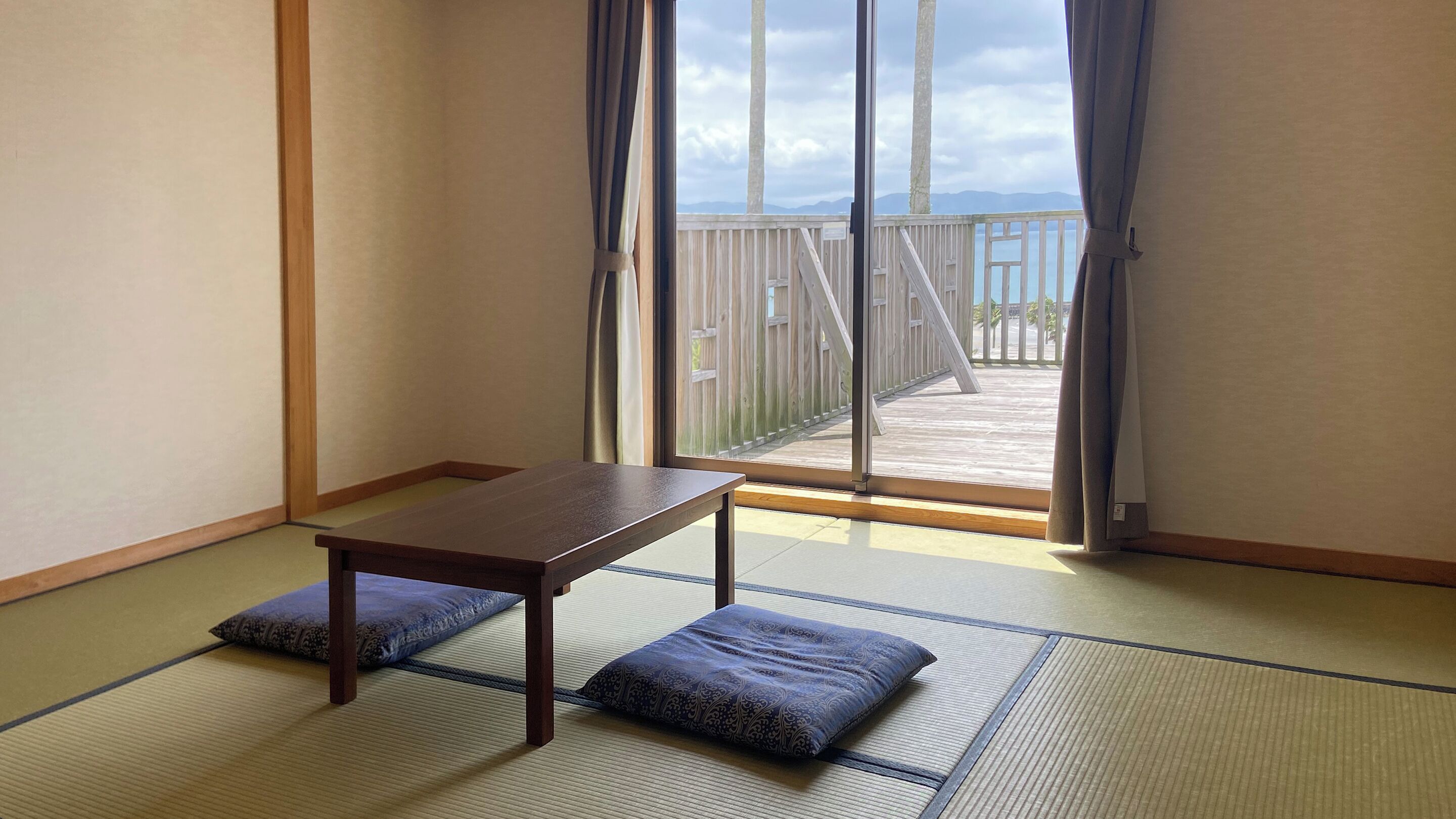 superior japanese western style room without bath, non-smoking | 1 bedroom, in-room safe, desk, free wifi