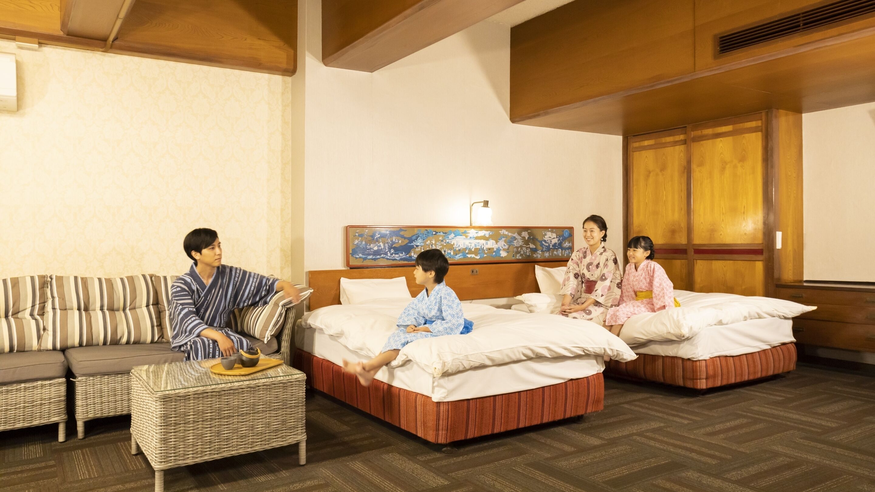 Superior Japanese Western Style Room with Bath, Non-Smoking | In-room safe, desk, free WiFi, bed sheets
