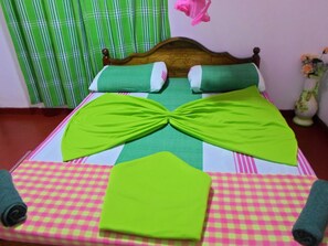 Kamar Double Standar untuk 1 Orang, 1 Tempat Tidur Queen | Pemandangan dari kamar
