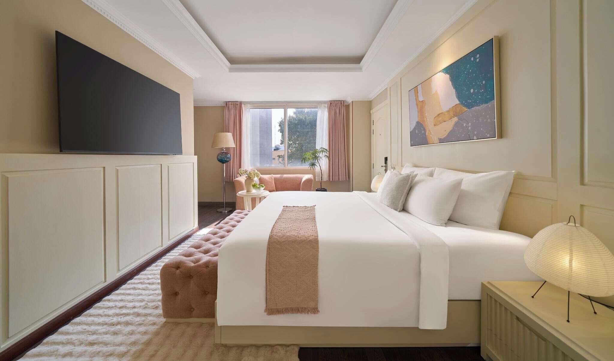 Suite King Bed | Minibar, in-room safe, desk, iron/ironing board