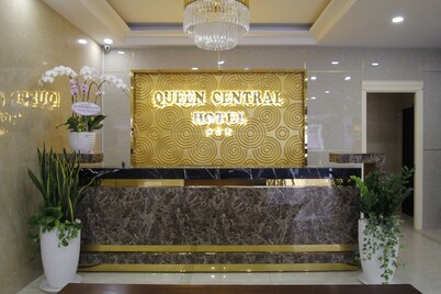 Queen Central Hotel