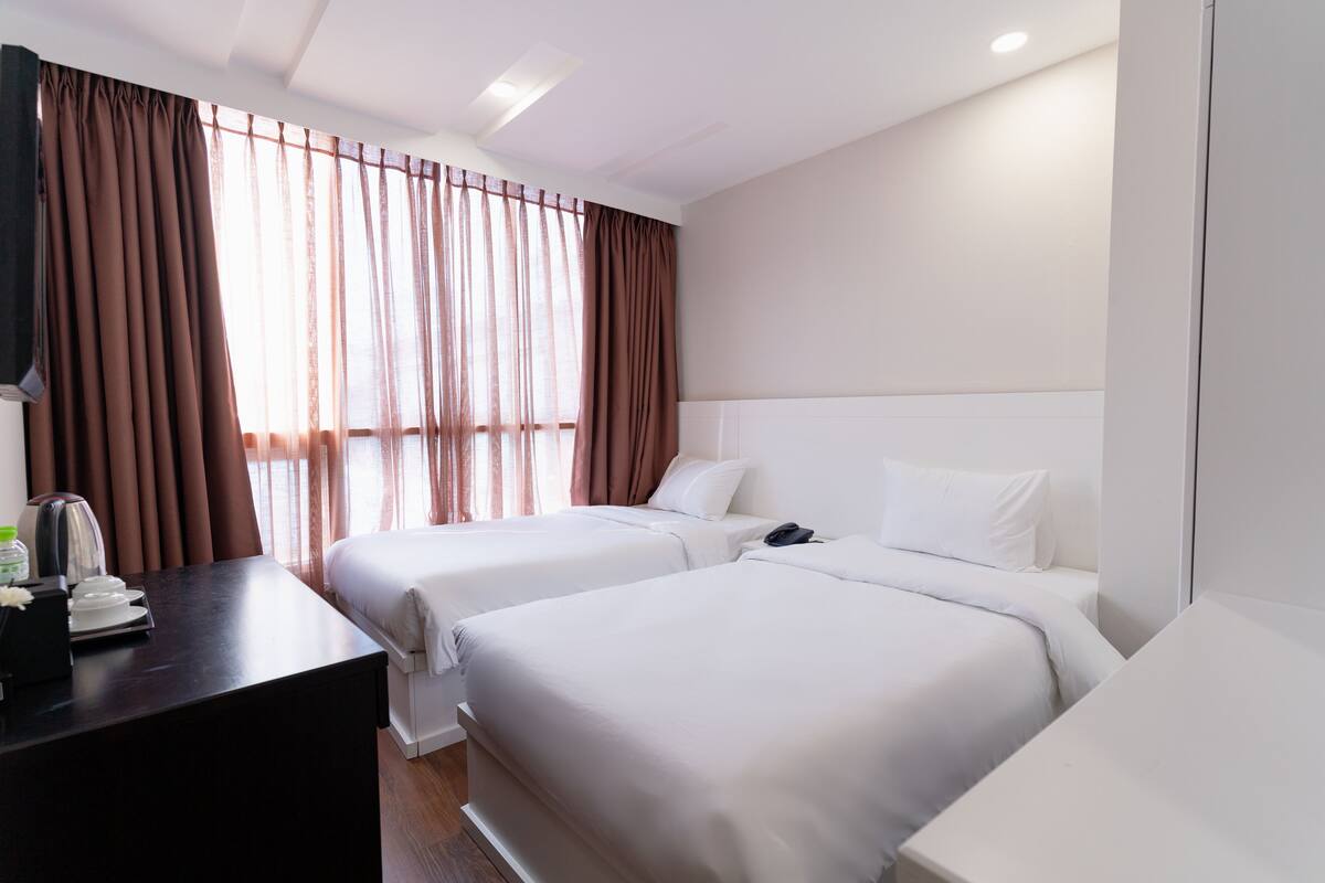 Phòng 2 giường đơn Deluxe, 2 giường đơn | Minibar, két bảo mật tại phòng, bàn, phòng cách âm 