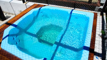 室外 Spa 池