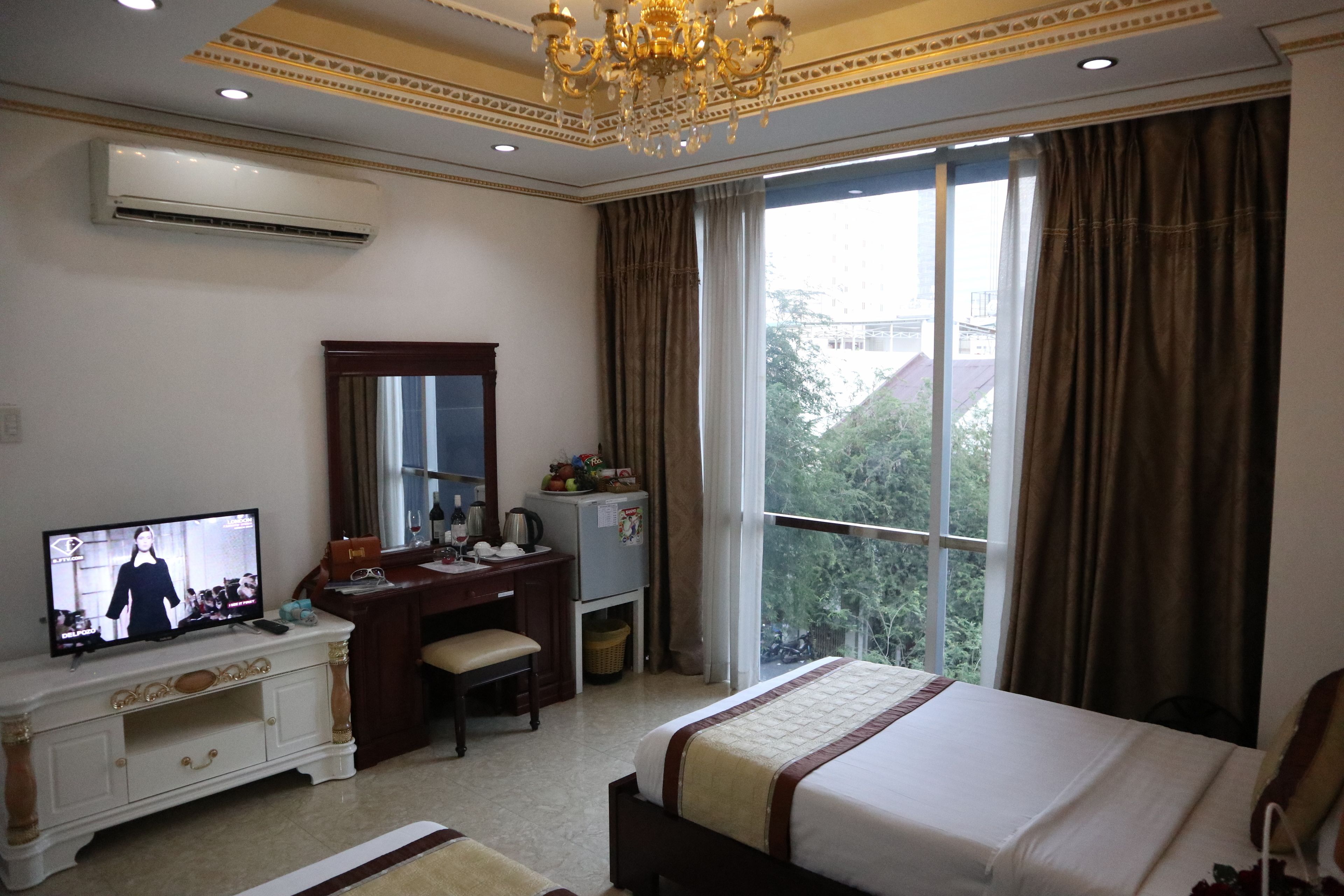 Photo - Happy Land Hotel