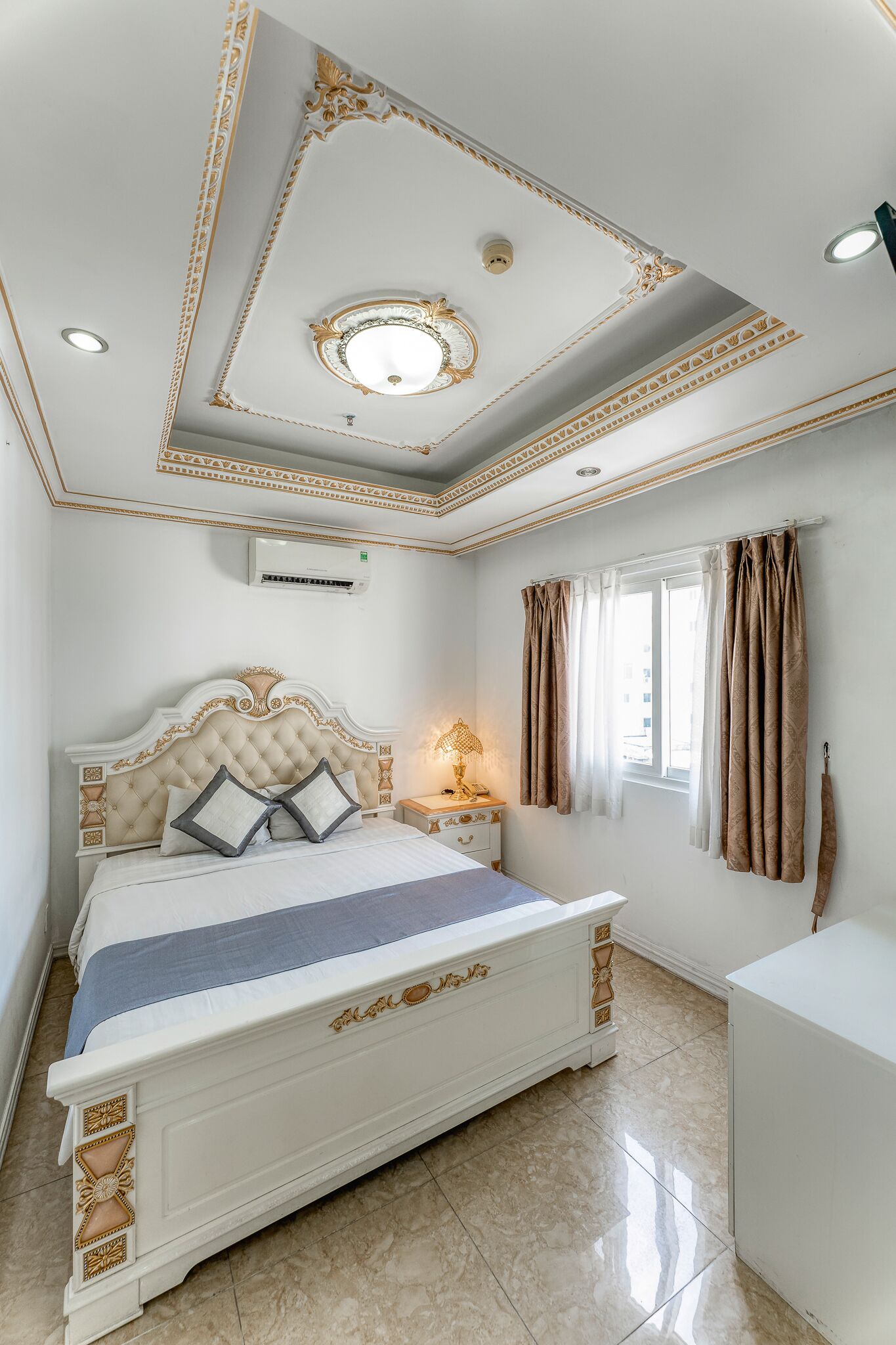 Photo - Happy Land Hotel