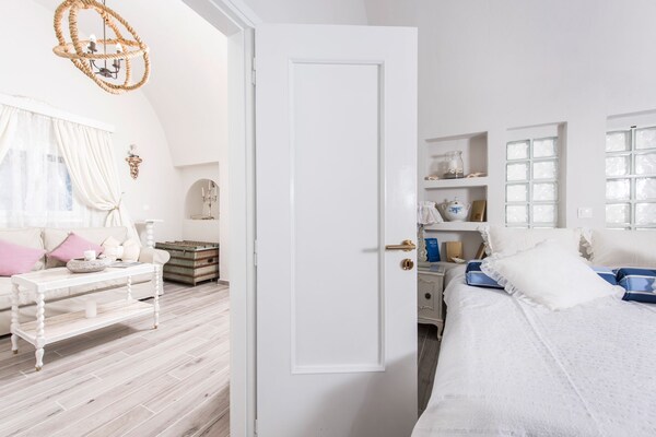 Villa Iokasti - Santorini