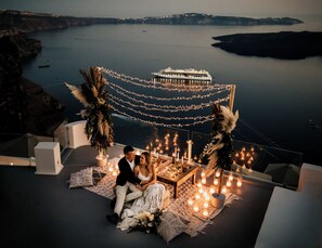Bicycling - Cocoon Suites (Santorini)