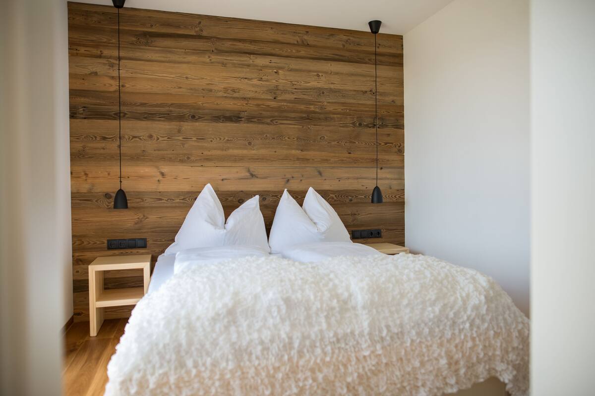 Suite exclusiva, 1 habitación, bañera, vistas al valle | 1 dormitorio, ropa de cama de alta calidad, minibar