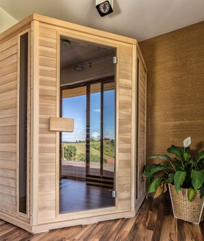 Comfort Chalet, 1 Bedroom, Patio, Hill View | Room amenity