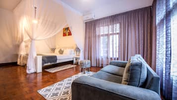 Premium bedding, in-room safe, desk, soundproofing