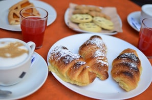 Buffet - B&B I Ciclopi (Aci Castello)