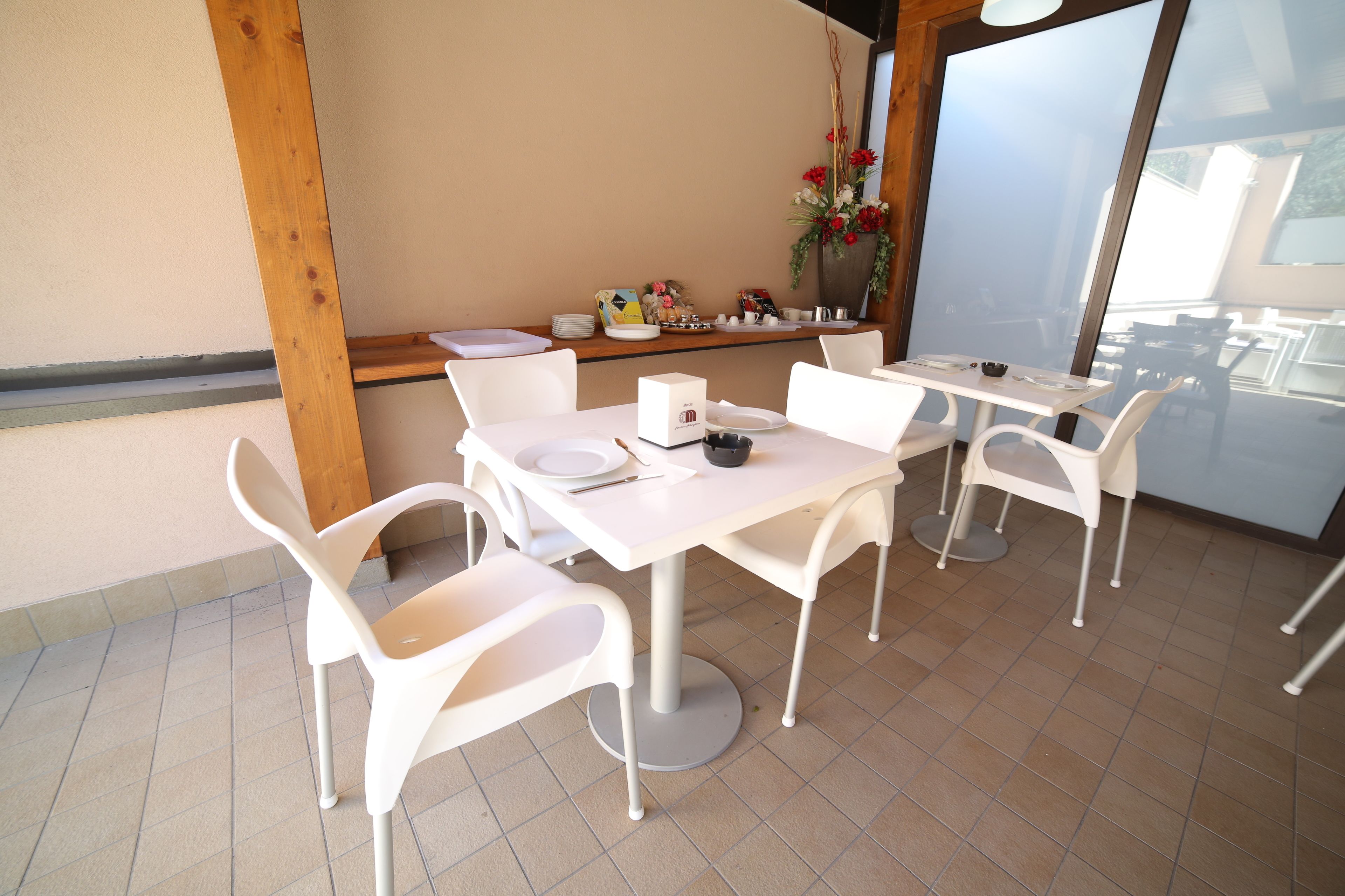 Colazione a buffet inclusa, servita tutte le mattine 