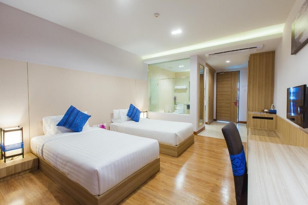 Hypo-allergenic bedding, free minibar items, in-room safe